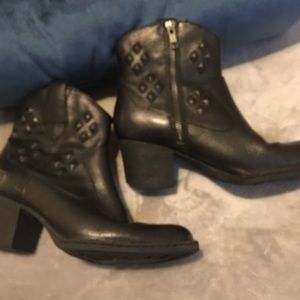 Born black ankle boots
